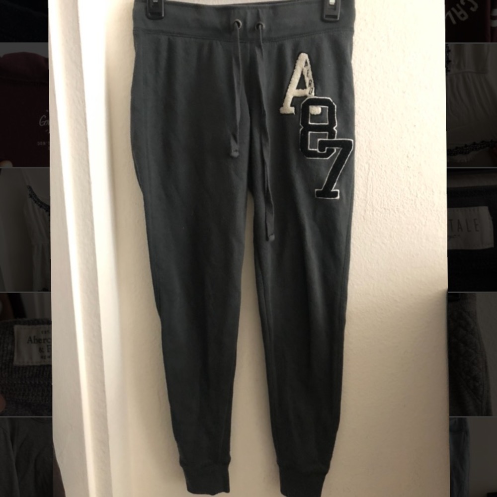 Aéropostale sweatpants